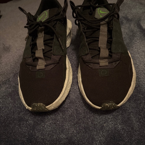 Nike Crater Impact Black Shoes - Size 9.5